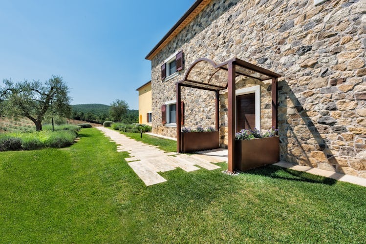 Agriturismo Poggio Mirabile - Classic Tuscan with contemporary style